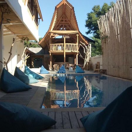 The 5 Brothers Hotel กีลีตราวางัน ภายนอก รูปภาพ